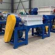 双轴撕碎机振动异常怎么处理